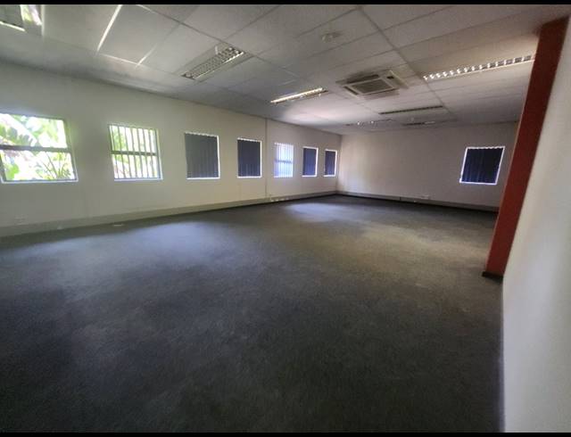 686M² OFFICE TO LET IN RANDJESPARK